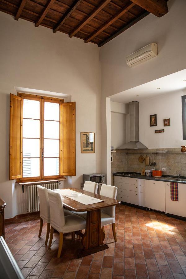 Lovely One Bedroom Apartment Nearby Ponte Vecchio Florencia Exterior foto